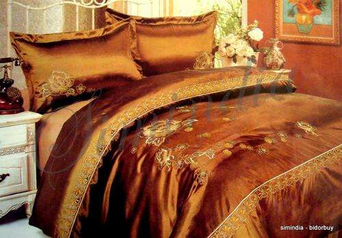 Elegant   imported  8 PCS Embroidered  queen silk Duvet Set includes curtains