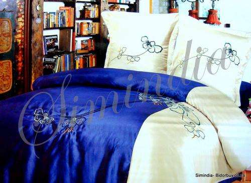 EMBROIDRED SILK   6 PEICE QUEEN SIZE AND DUVET COVER SET