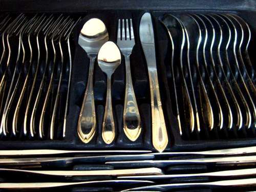 Superior Quality Heavy Stunning 72 Pcs Cutlery Set With Gold Edge in Leather case