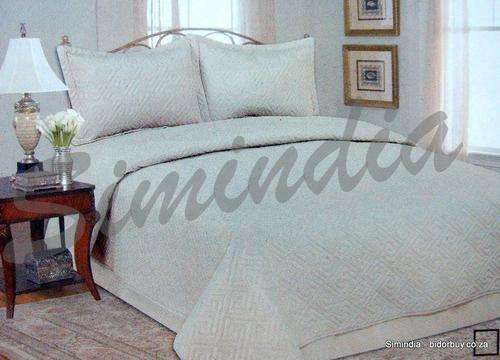 Queen size Bedspread Superior Luxurious Polycotton  Quilted 10 Pieces