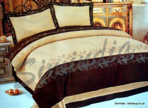 EMBROIDERED COTTON 6 PEICE QUEEN SIZE AND DUVET COVER SET