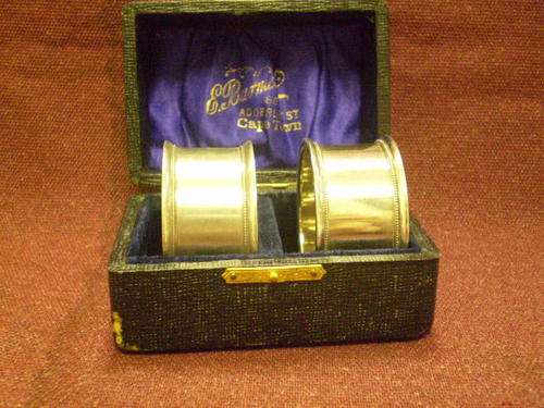 SET OF 2 BOXED NAPKIN RINGS HALLMARKED SHEFFIELD 1920