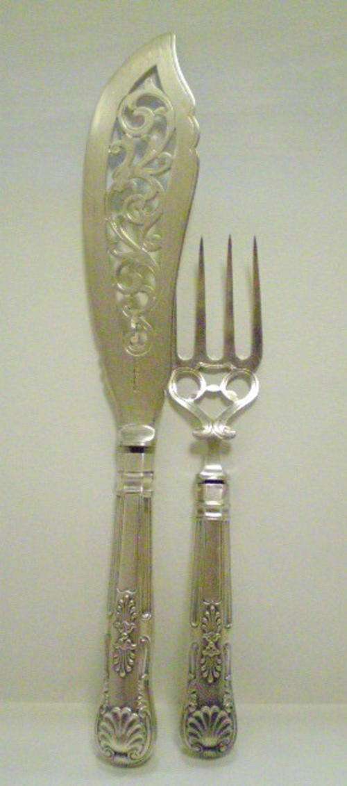 SILVER PLATED KINGS PATTERN FISH SERVERS