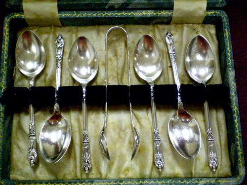SET OF 6 E.P.N.S APOSTLE TEASPOONS AND SUGAR TONGS