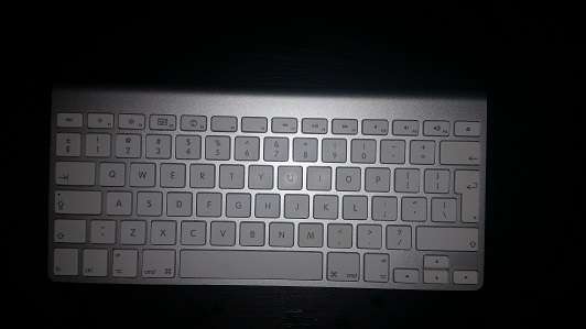 Apple MC184 Wireless Keyboard