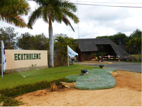 EKUTHULENI HOEDSPRUIT ( Limpopo) 5th June - 9th June 2017: 2 bed 6 sleeper