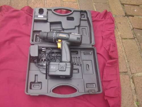 PORTABLE  SCREWDRIVER &  DRILLING MACHINE *** rechargeable