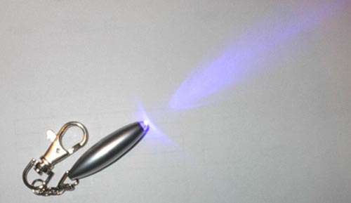 4 IN 1  *** GEM AND STONE TESTER   ,MONEY DETECTOR ,FLASHLIGHT, KEY  CHAIN