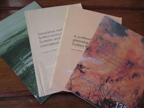 FYNBOS. 4 South African National Scientific Programmes Reports on Fynbos
