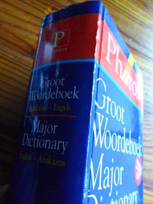 PHAROS - GROOT WOORDEBOEK / MAJOR DICTIONARY