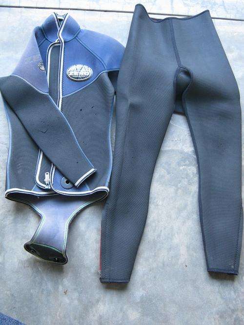 Wet Suit