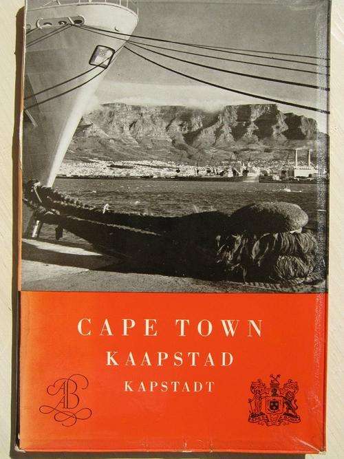 CAPE TOWN 50 Photographs by ALICE MERTENS