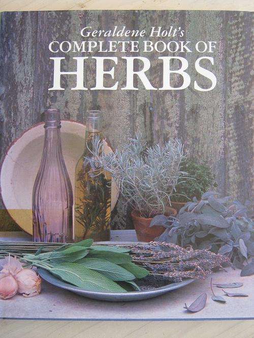 Geraldine Holt's Complete Book of HERBS