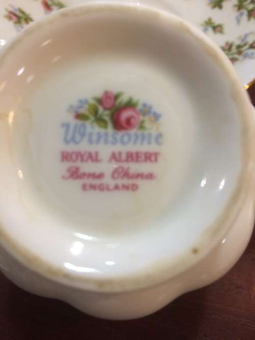 ROYAL ALBERT 'WINSOME' TRIO