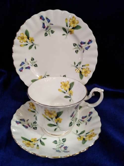 ROYAL ALBERT `WINDERMERE` TRIO