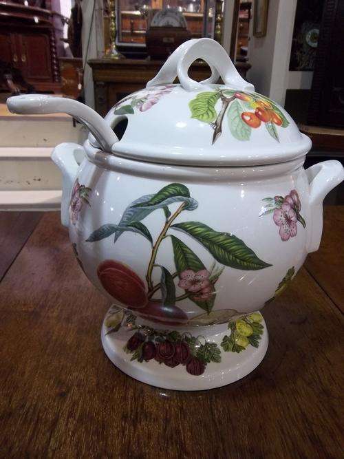 LARGE PORTMEIRION POMONA TUREEN WITH LADLE
