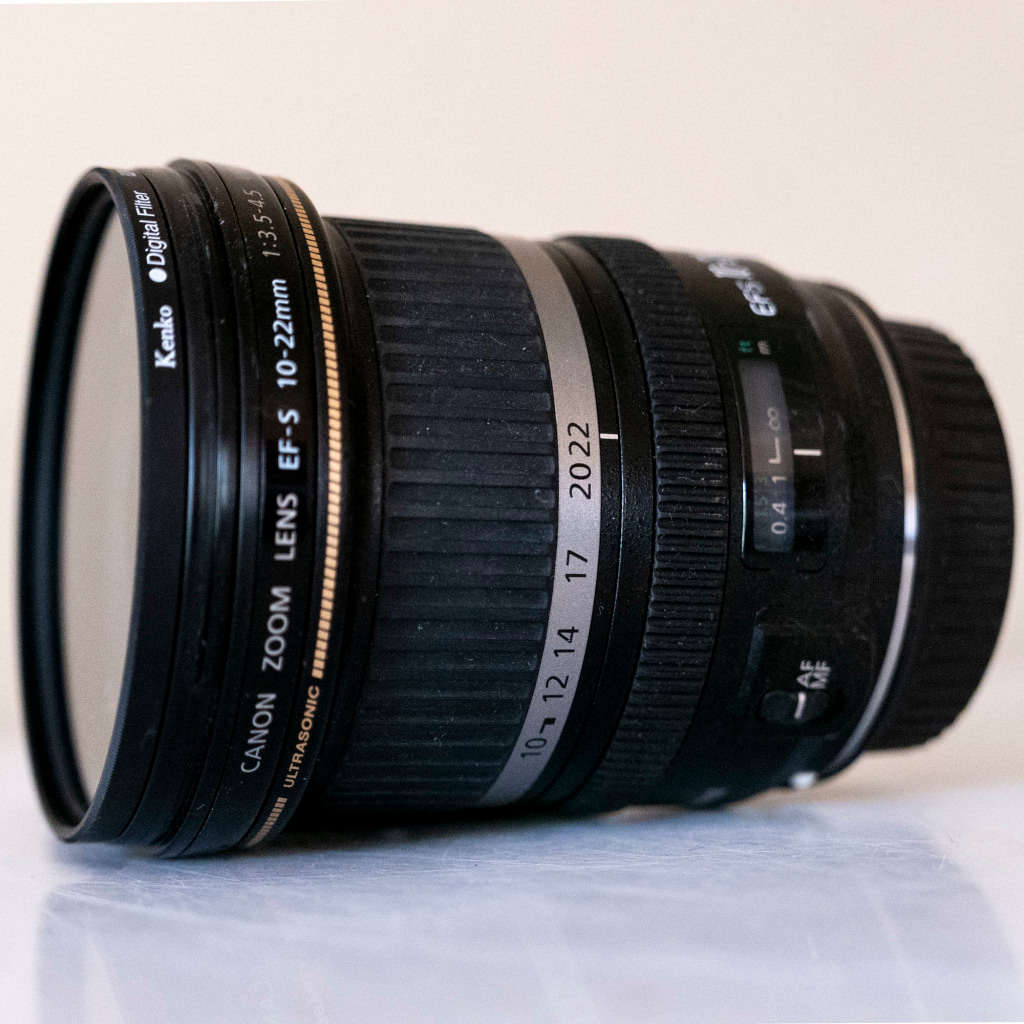 Canon EFS 10-22mm f3.5 - 4.5 lens