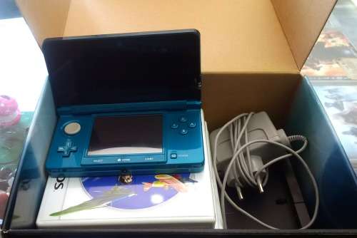 Nintendo 3DS with games