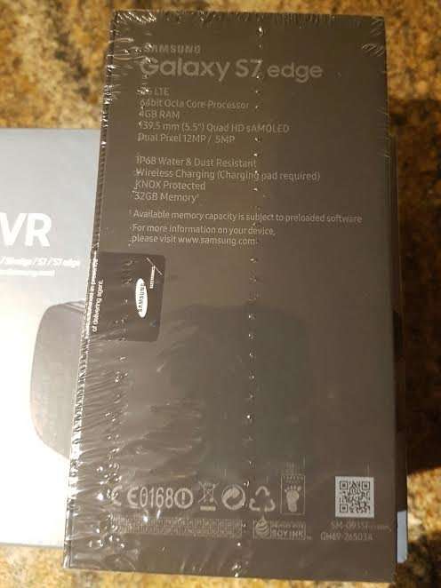 Sealed Galaxy S7 edge (32GB black) with Gear VR