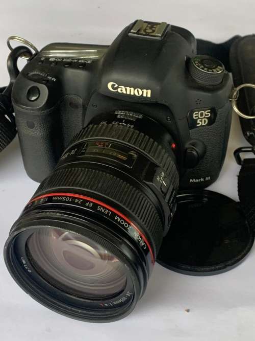 CANON EOS 5D MK III DSLR