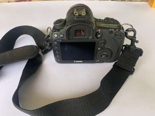CANON EOS 5D MK III DSLR