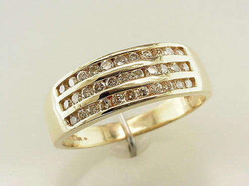 18ct gold 0.33cr Round Brilliant Cut,Real Diamond ring