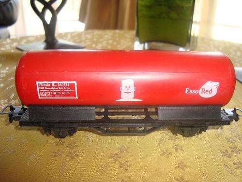 LIMA: EssoRed Tanker Wagon