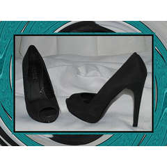 SEXY BLACK PEEP TOE PLATFORM - SIZE 4