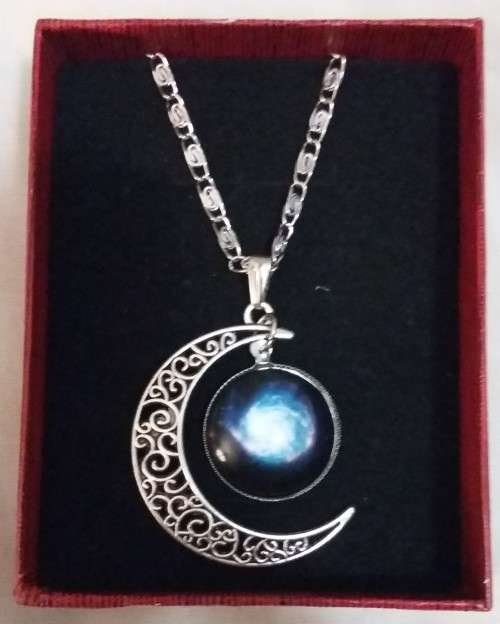 Crescent Moon Pendant Necklace Chain