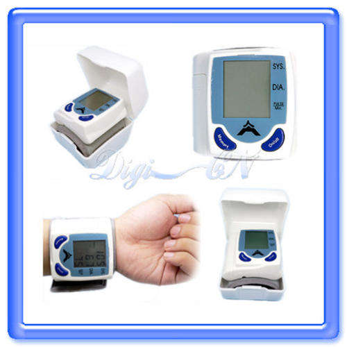 BLOOD PRESSURE MONITOR