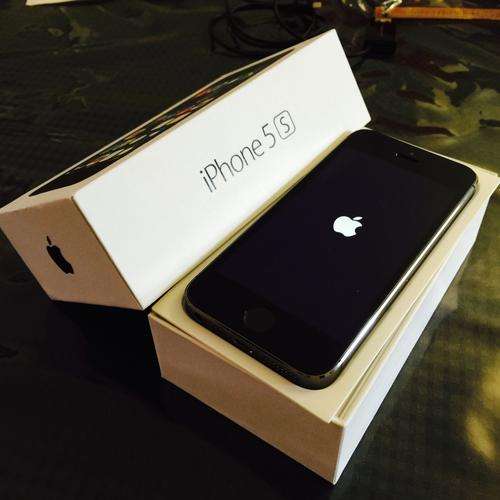 APPLE IPHONE 5S  16 GB space grey