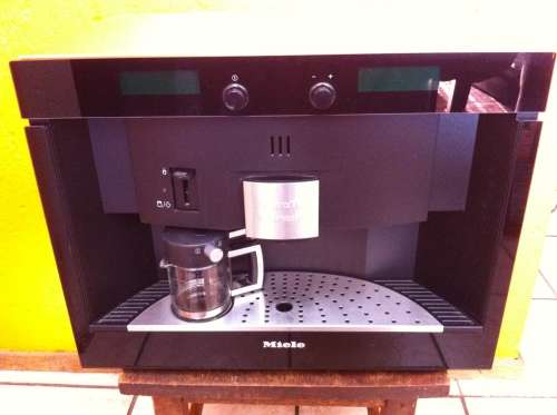 Miele Nespresso Freestanding Coffee Machine