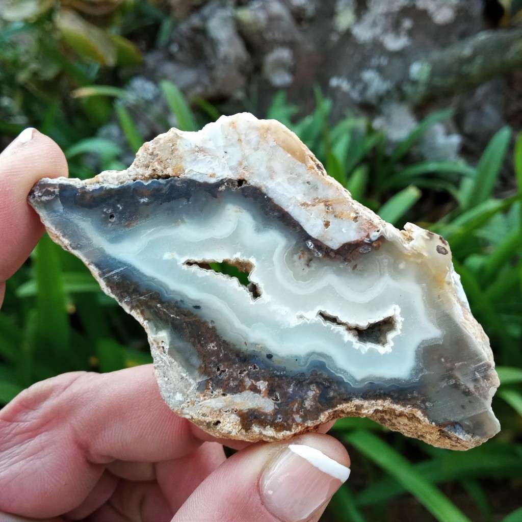 Agate Slice 9x5cm 74g, Masquerade Carnival Mask, Orange River Region, Northern Cape, South Africa