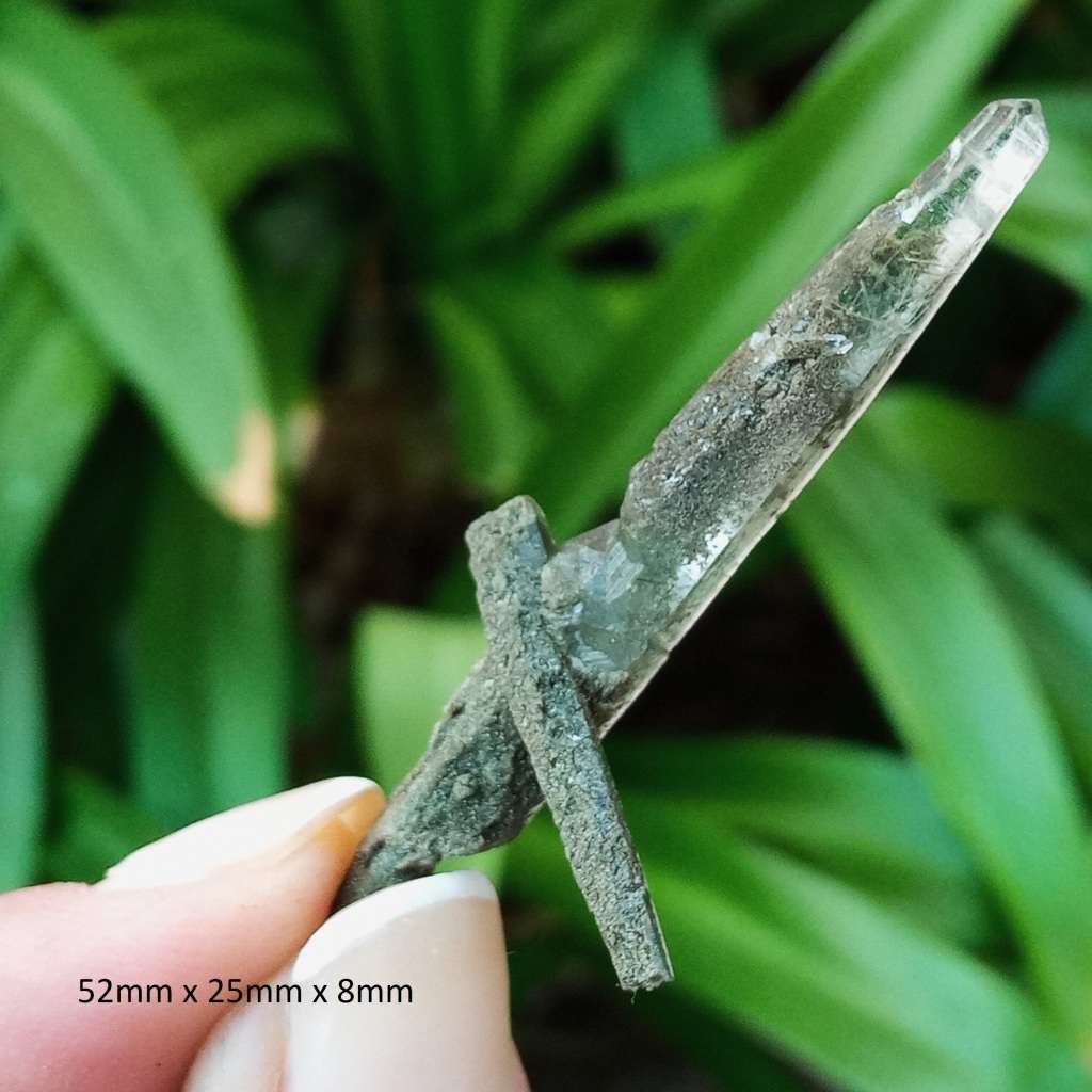 Riebeckite Aegirine included quartz cross - Mt Malosa, Zomba plateau, Malawi 52 mm