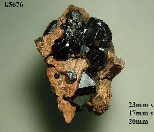 Kalahari manganese fields hematite and andradite garnet crystals on matrix-south africa-6g