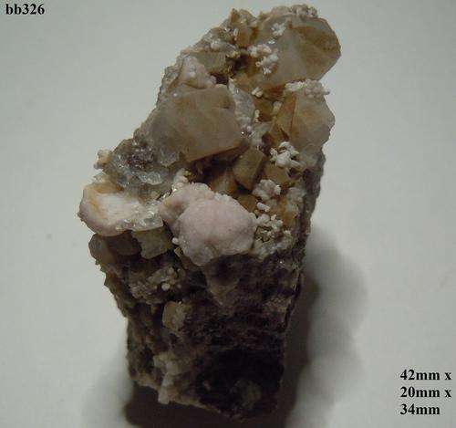 Kalahari manganese fields oyelite and calcite crystals on matrix-South Africa-27gram