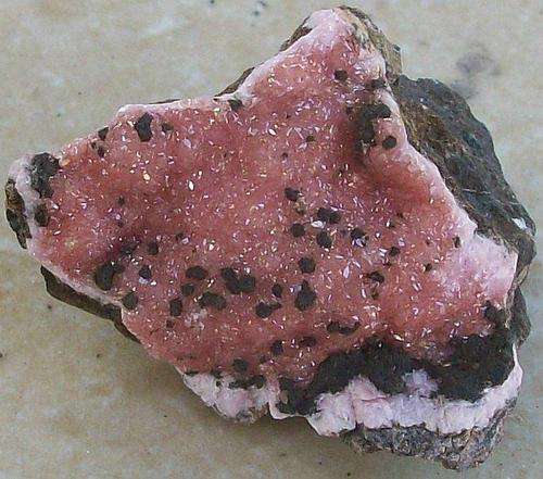 Kuruman rhodocrosite and pyrichroite crystals on matrix-rsa-15g