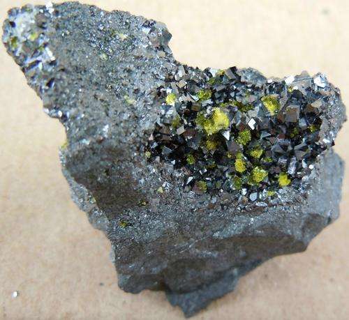 Kalahari manganese fields ettringite, braunite, bixbyite-south africa-53g