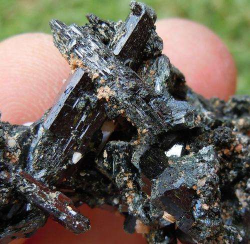 Zomba plateau zirkon crystals on aegerine crystal cluster-malawi-17g