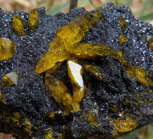 Kalahari manganese fields sturmanite and manganite crystals on matrix-south africa-47g