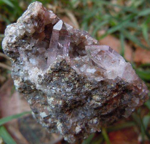 Brandberg quartz crystals on matrix-namibia-39g