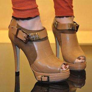 brown open heels size 4