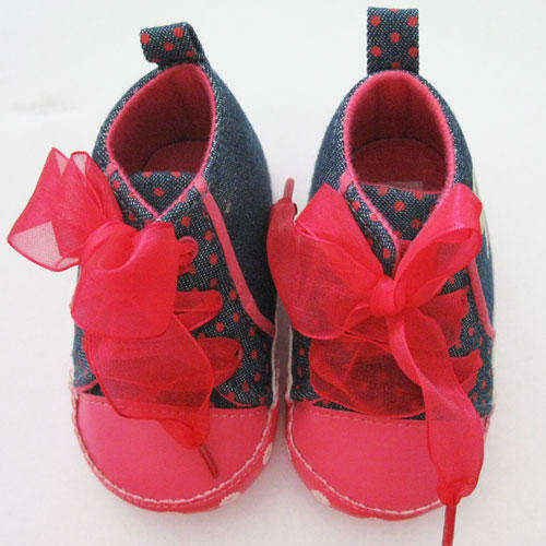 Baby Shoes ~ Brand New ~