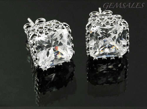 ***18K WHITE GOLD PLATED SQUARE CROWN AAA+ CUBIC ZIRCONIA DIAMOND EARRINGS ***