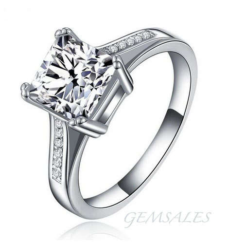 #NEW ARRIVAL# EXQUISITE SIMULATED DIAMOND RING   ~STAMPED S925~ SIZE 7 3/4 - P