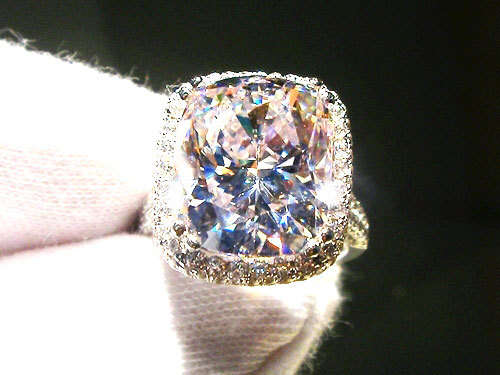 #NEW ARRIVAL# EXCEPTIONAL# SENSATIONAL# 8 CARAT SIMULATED DIAMOND RING-SIZE 7 1/2