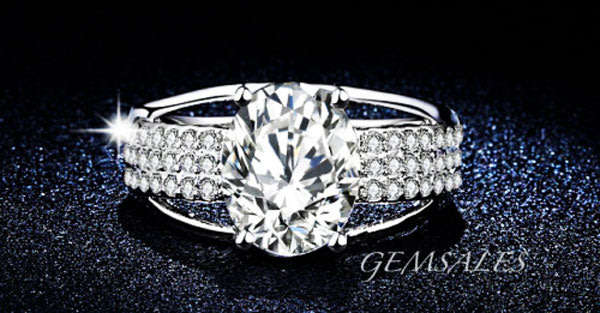 STUNNING OVAL CUT Cr DIAMOND RING WITH MICRO INLAY  *SIZE 6 3/4 - N *