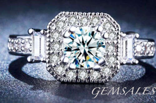 SENSATIONAL  CR. DIAMOND RING WITH BAGUETTE INLAY  ***S925***  SIZE  7