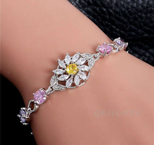 STUNNING FLOWER DESIGN TOPAZ CZ BRACELET *18.5CM*