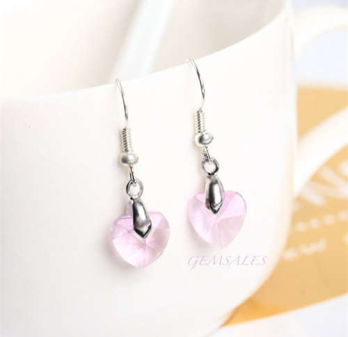 *LIGHT PINK SWAROVSKI CRYSTAL EARRINGS*